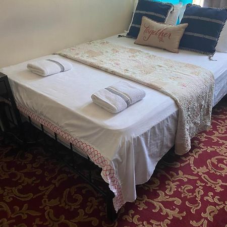 A Peaceful Room In Queens Nova York Exterior foto